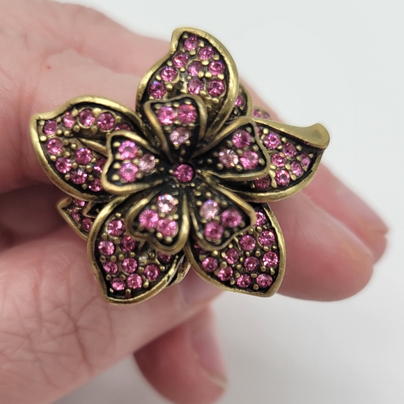 Heidi Daus Pink Tourmaline Swarovski Crystal Flower Statement Cocktail Ring - Picture 2 of 8